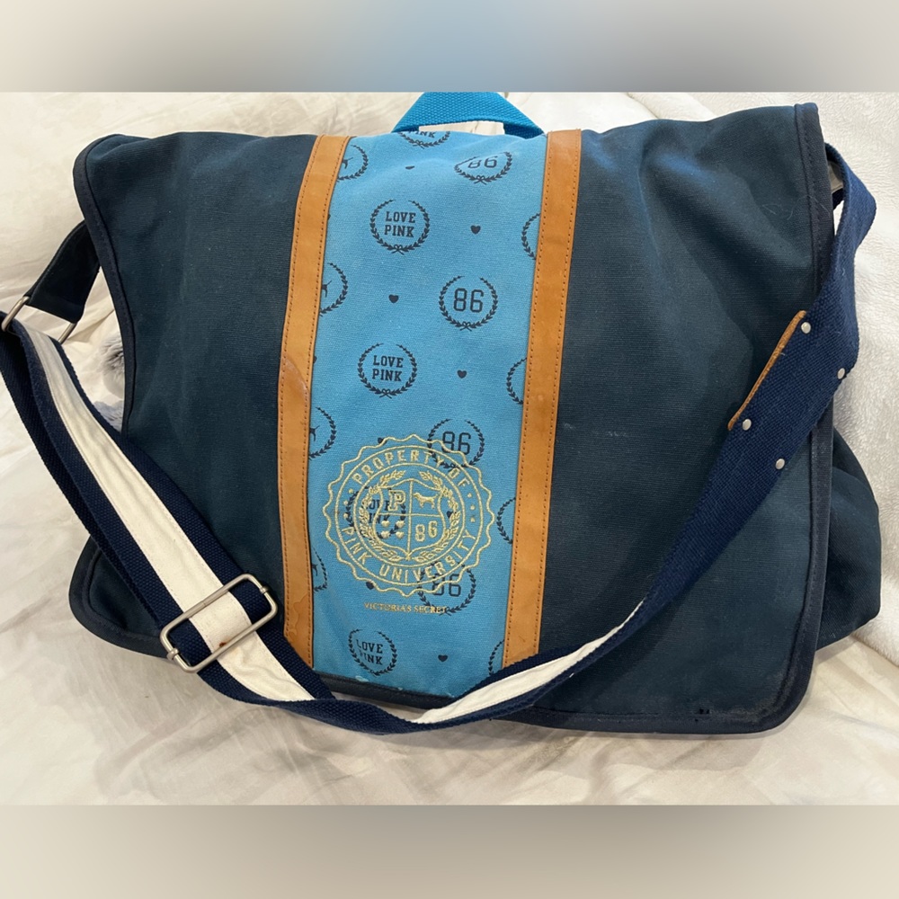 Property of Pink University Victoria’s Secret shoulder book bag or weekend bag